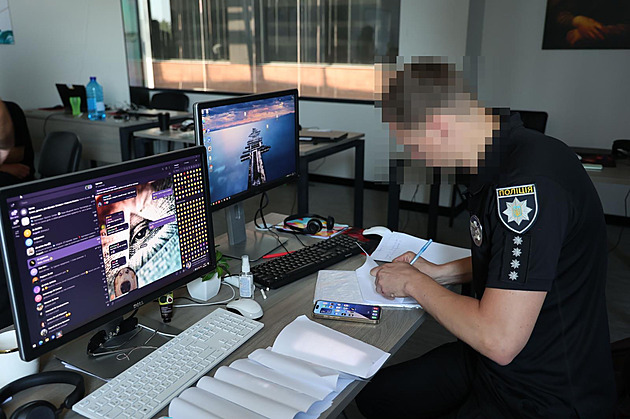 Založ účet, dostaneš pětistovku. Nový trik podvodníků, jak vám vyluxují peníze z účtu