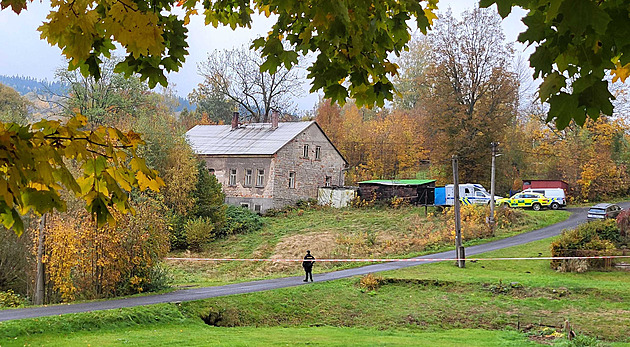 Pomsta kvůli ženě, jíž vzali majetek? Bratr střelce promluvil o tragédii ve Smržovce