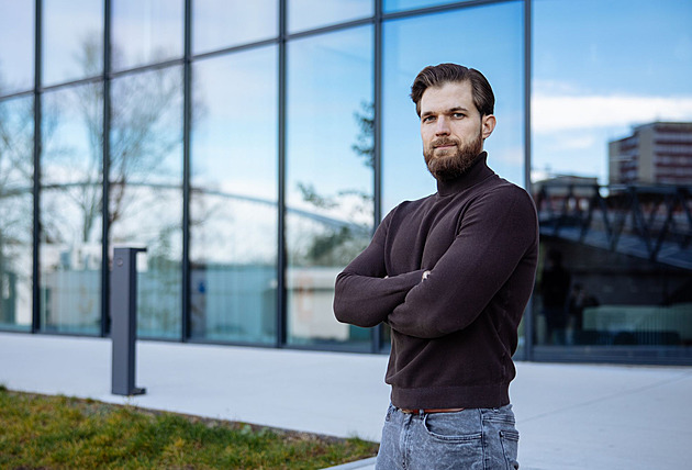 Kreatin nakopne po hrozné noci. Seniorům pomáhá udržet svaly, radí Šindelář