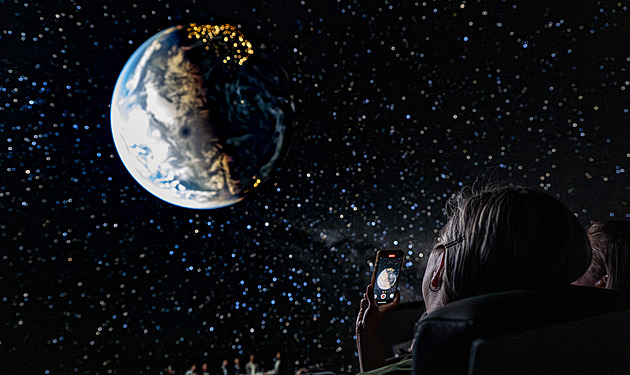 Planetárium Praha terčem překupníků. Shodili systém a nabízejí falešné lístky