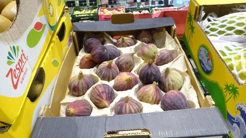 Řetězec v Česku prodával fíky plné chemie. Kontrola odhalila pětinásobek povoleného množství