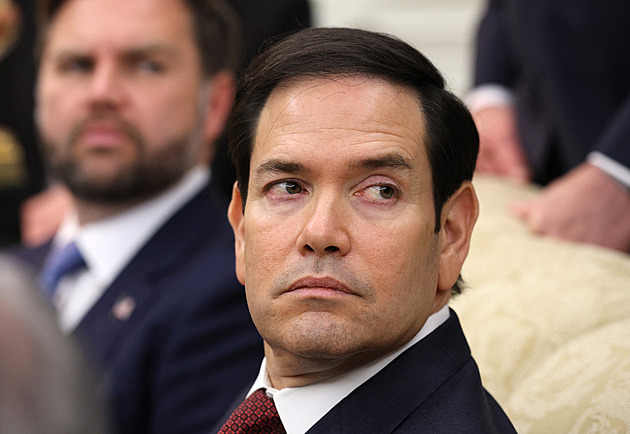 Byl originál v ruštině? Senátoři USA kritizují Rubia za plán pro Ukrajinu