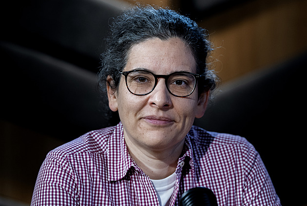 Kalhousová čelí diskreditační kampani s falešnými e-maily. Chtějí mě zničit, říká