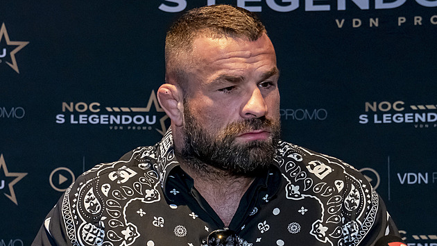 Vémola šel do vazby, hrozí mu až 18 let. Může zkolabovat, varoval advokát