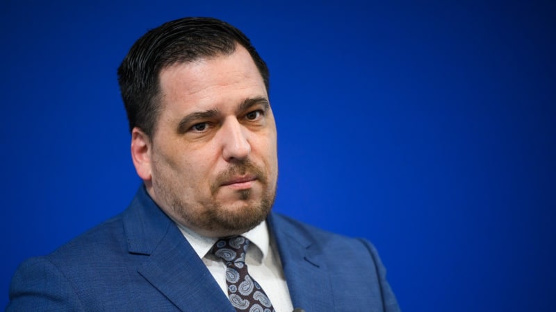 Zdechovský o Macinkově vyjádření z Ukrajiny: Nevyspal se, nebo plácal nesmysly, bylo to hloupé