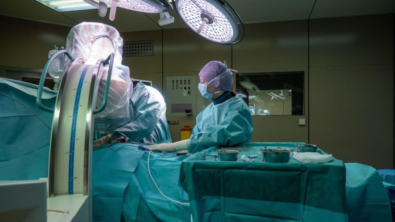 Neindikované implantace srdečních defibrilátorů v Olomouci měly ohrozit stovky pacientů