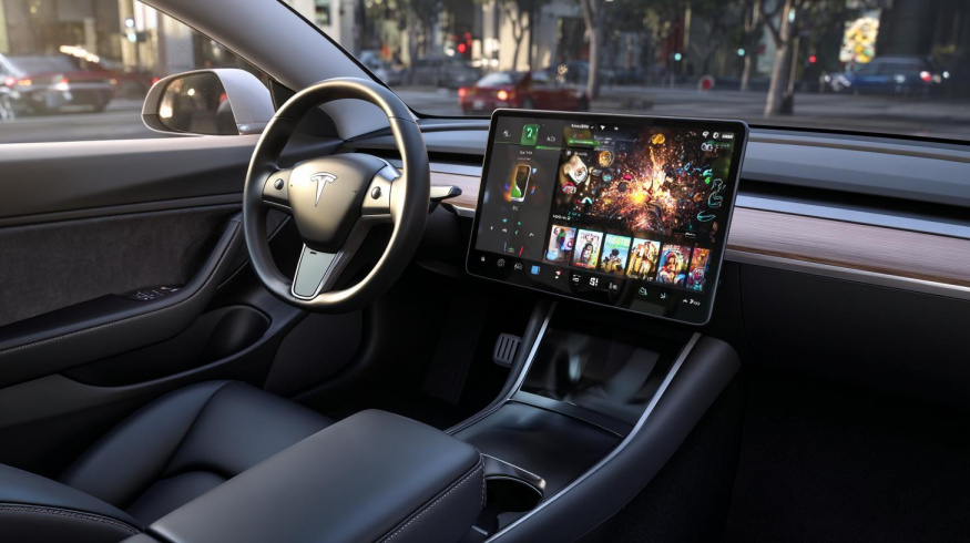 CarPlay pro vozy Tesla bude! Důvěryhodný zdroj prozradil, co stojí za zpožděním