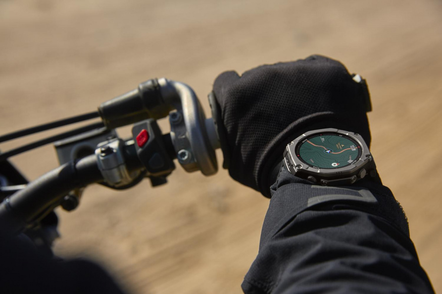 Amazfit T-Rex Ultra 2 útočí na špičku: titan, safír a extrémní výdrž v jednom těle