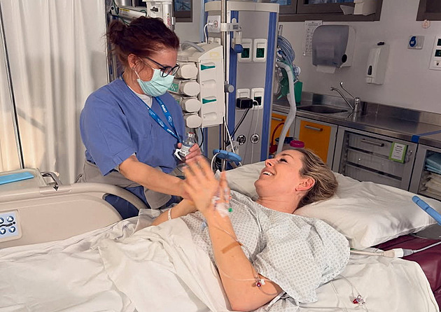 Už pátá operace, šest hodin dlouhá. Bolest zvládám těžko, přiznává Vonnová