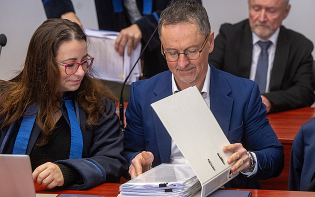 Spekulace a nepochopení, říká obhájkyně exprimátora v kauze parkovacího domu