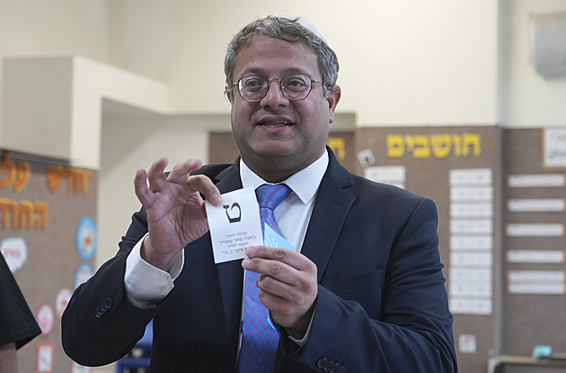 Použijme proti Íránu jadernou bombu, navrhl izraelský moderátor. Ministr se smál