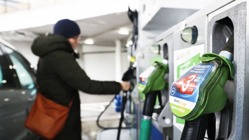 Indráček: Maximální cena paliv? Ministerstvo ji špatně spočítalo, pumpy budou prodávat se ztrátou