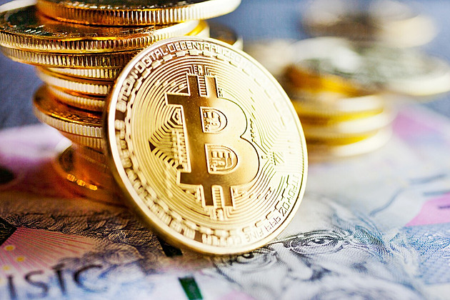 Kryptoměny znovu v daňovém přiznání. Kdo prodal, musí je zdanit. Jaký je limit?