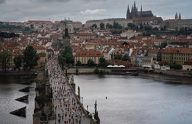 Pražský maraton 2026: trasa, program, mapa, dopravní omezení
