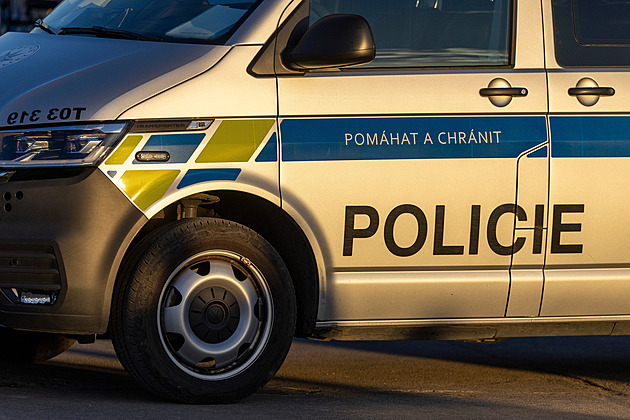 V pražském domě se zabarikádoval muž, hrozil výbušninami