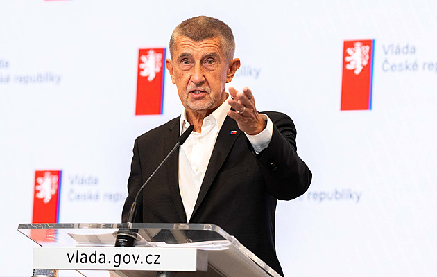 Zveřejněte nastavení fondu, do něhož jste vložil Agrofert, vyzývá Babiše opozice