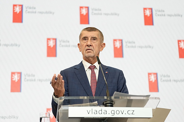 Vláda kývla na konec koncesionářských poplatků za Českou televizi a rozhlas